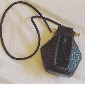 vintage woven leather crossbody bag w tassel